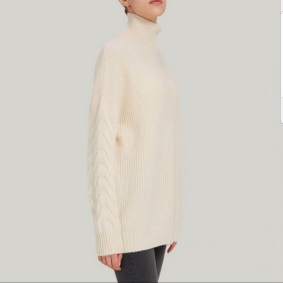 *NWT Oversized Cashmere Turtleneck Sweater (Ivory/Cream) - Gentle Herd - Picture 2 of 10